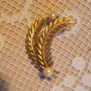 Vintage Brooch pin.